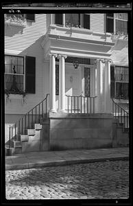 Hallet House doorway (exterior), Nantucket