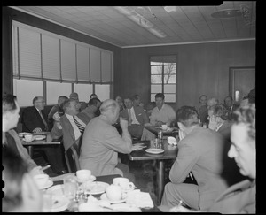 Ted Williams at sportswriters dinner, Fenway