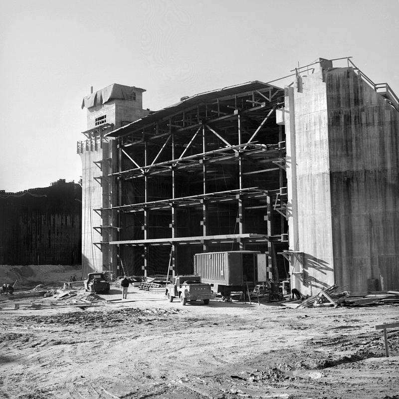 Hurricane Barrier construction, New Bedford