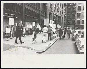 Pickets & school