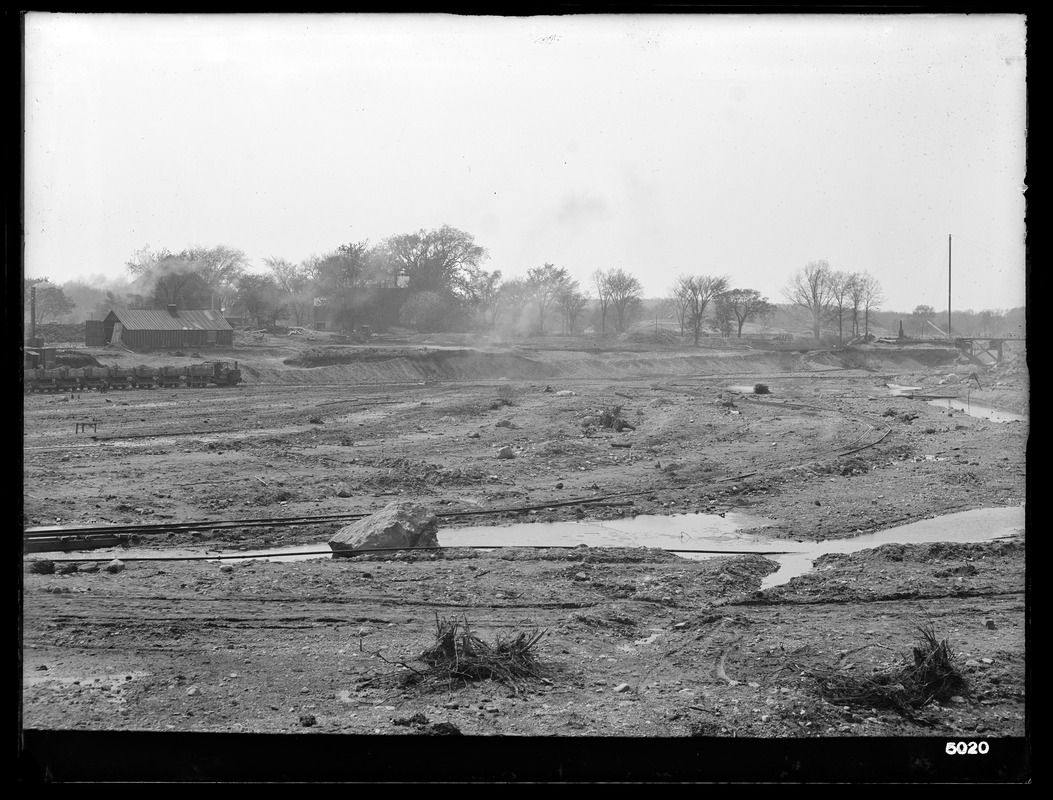 Weston Aqueduct, Weston Reservoir, Sections 1 and 14, steam shovel excavation looking westerly, Weston, Mass., May 13, 1903
