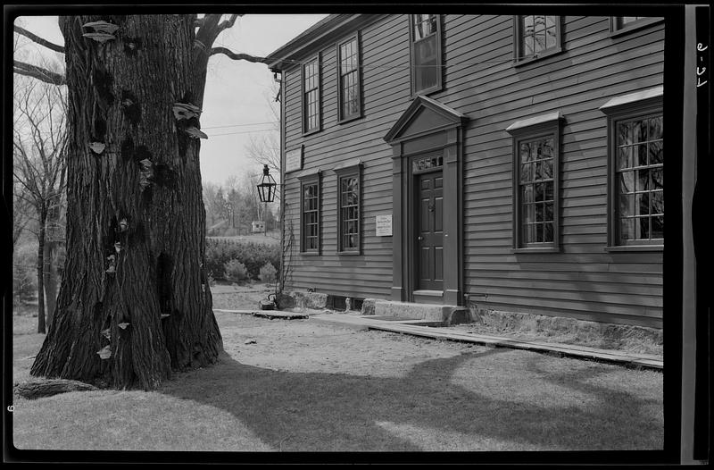 Munroe Tavern, Lexington,