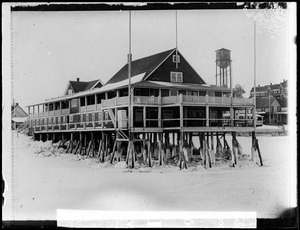 Quincy Yacht Club house