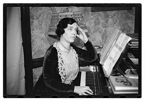 Miss Elizabeth O'Connell