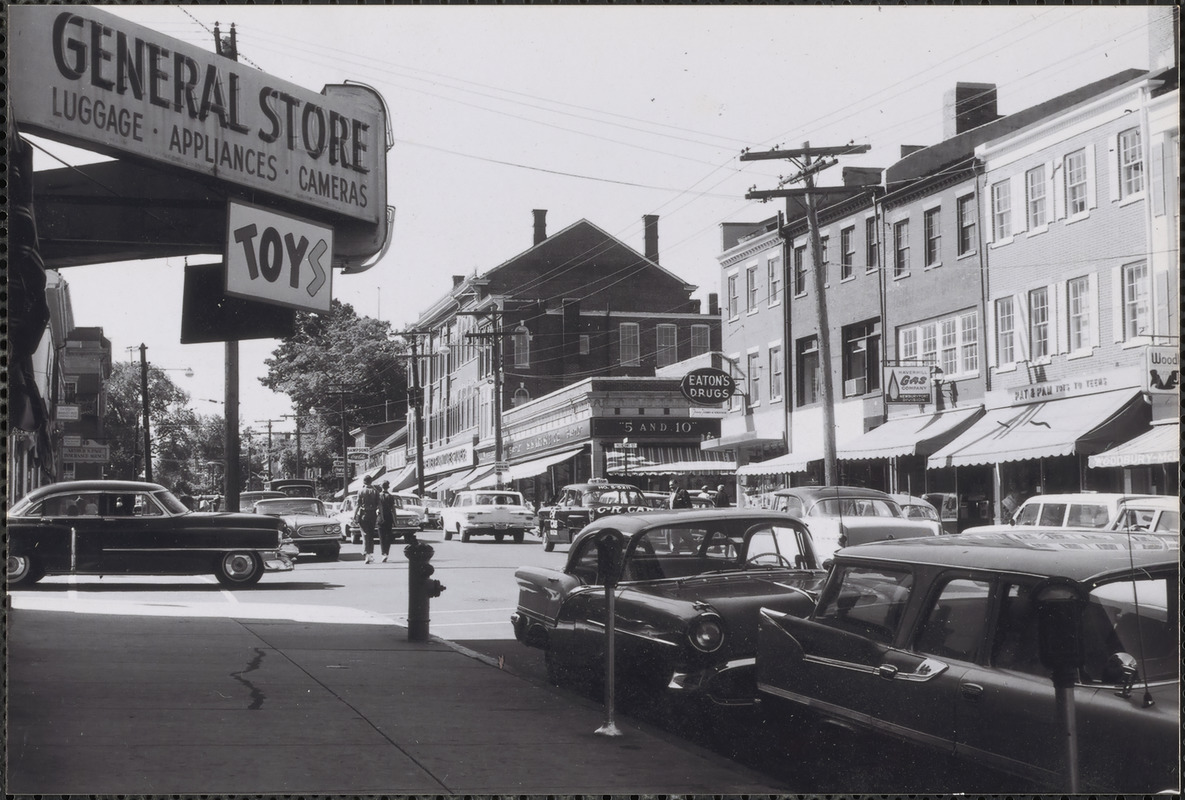 State Street looking towards Pleasant St. circa 1950s