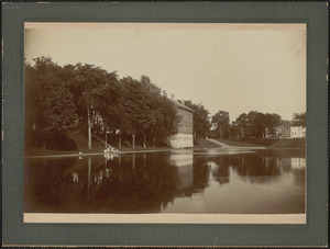 Frog Pond and court house, August 30, 1901