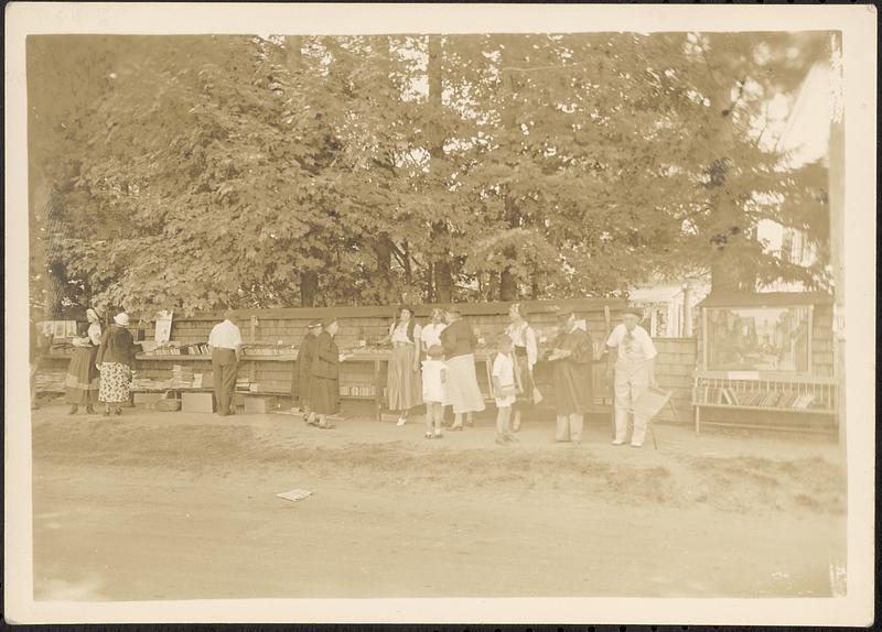 Outdoor book sale