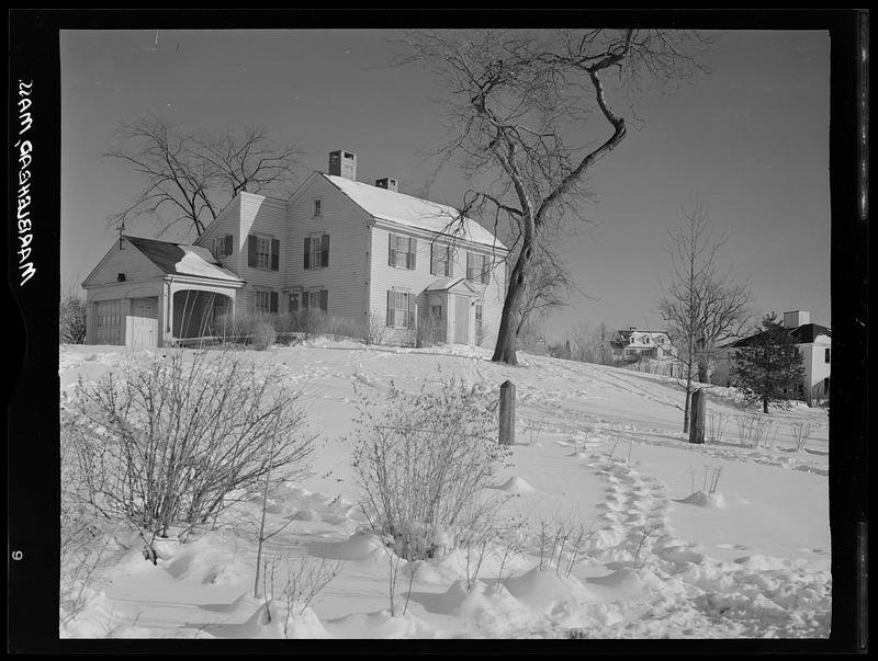 Marblehead, house exterior, snow