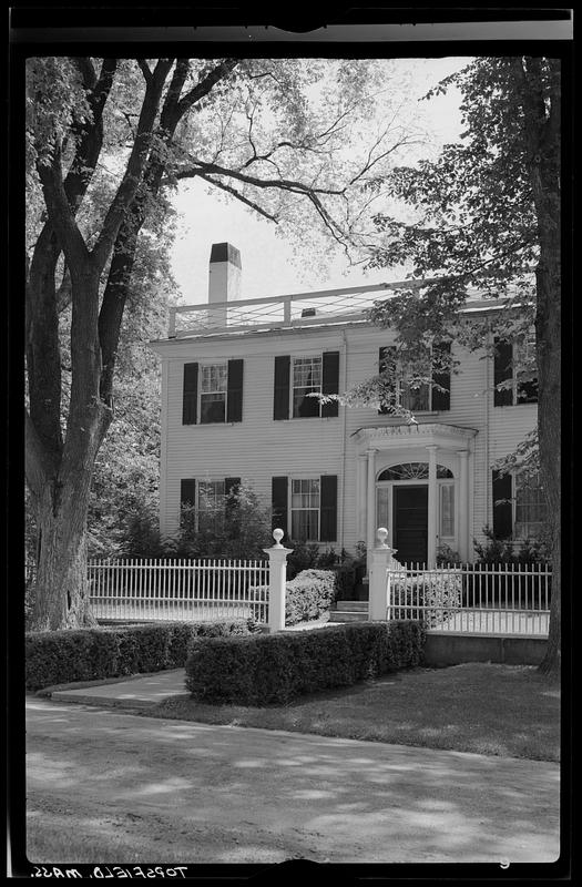 Building (exterior), Topsfield Digital Commonwealth