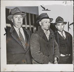 W.F. Bean (center) in Memphis, Tenn., held for murder