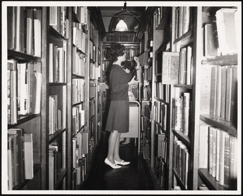 Crowded stacks - the Tufts Library Weymouth Mass. Washington St.
