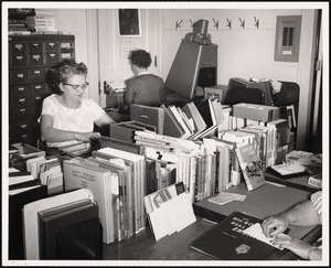 Crowded catalogue room
