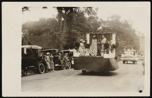 1922 4th of July Parade: 1790 costumes float & Liberty Bell