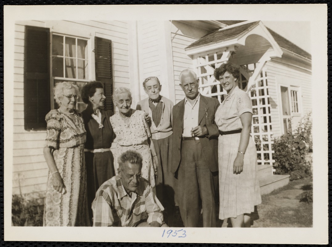Kendall siblings & their families at Lamp-Post Farm in Lyme, N.H.