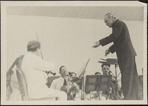 Serge Koussevitzky conducting, Tanglewood