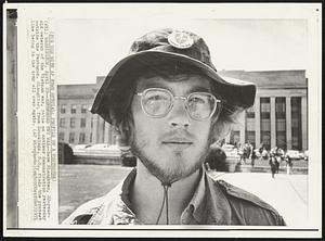 Remembers the War--Dave Slaughter, 22-year-old veteran of the Vietnam war, joins an antiwar demonstration yesterday outside the Pentagon. Slaughter, from Brookings, S.D., finds the protest like being in the Army all over again.