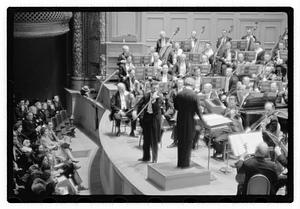 Balokovic violins with Boston Symphony, Koussevitzky conducting