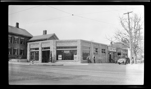 Meadow & Penniman Garage. 184 Washington St. 1923