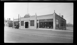 Hodgkinson Garage. 254 Washington St. 1923