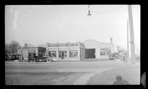 Pompee Garage. Washington Street 1923