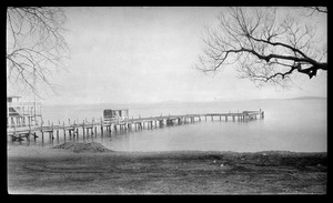 Steamboat pier. Houghs Neck