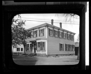 Store Crescent and Willard Streets