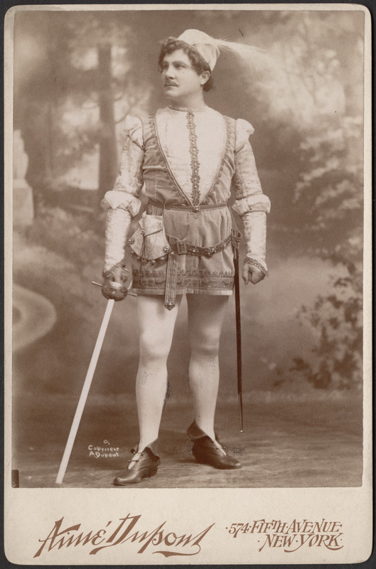 Fran Naval, Romanian tenor