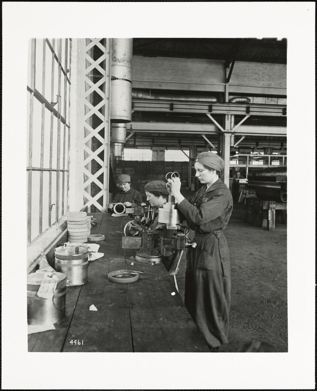 Women Working At The Arsenal During World War I - Digital Commonwealth