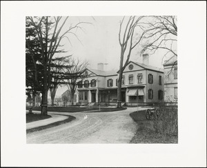 Officers' quarters west, without porches