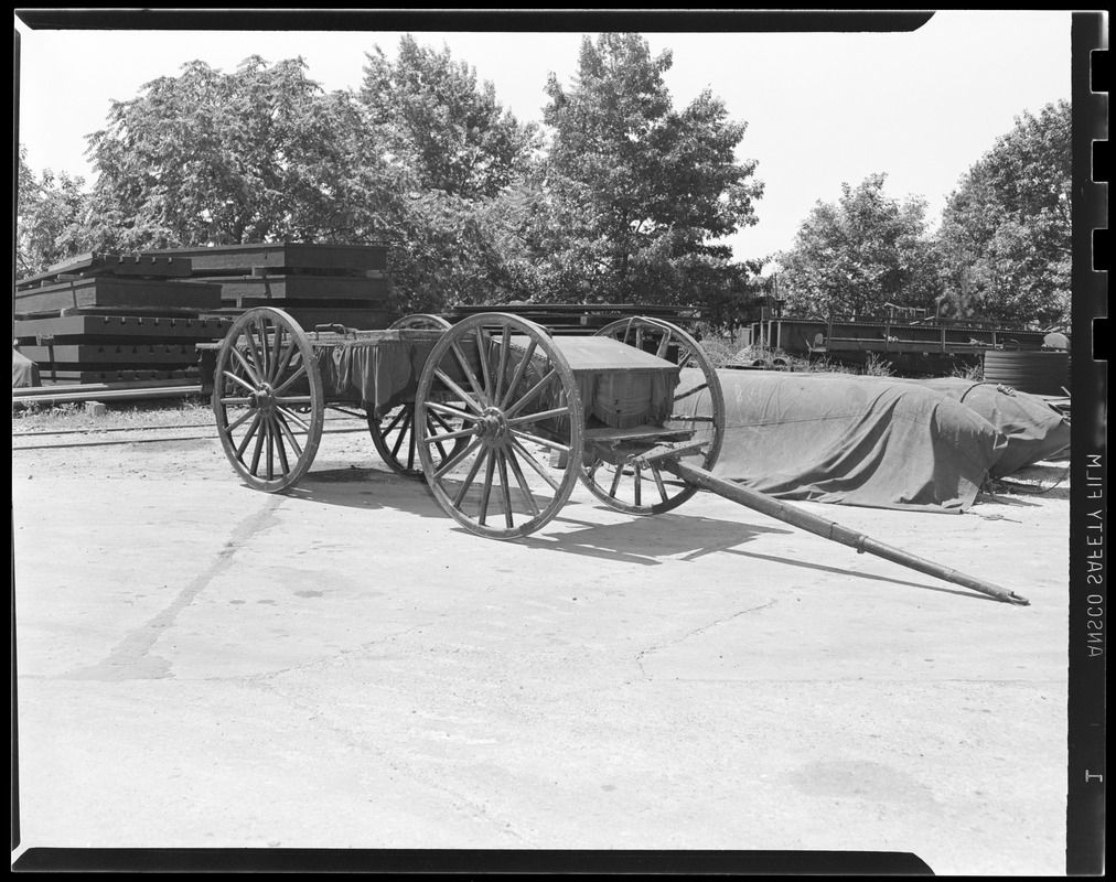 Caisson for 3.2" gun, M1895 and M1897, this historic caisson used in funeral of the late Franklin Delano Roosevelt