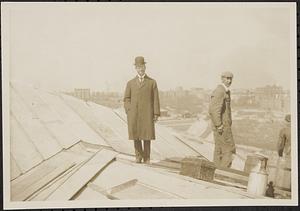 Construction of the Museum of Fine Arts, Boston men on roof