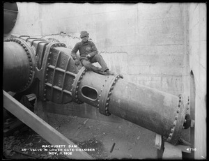 Wachusett Dam, 48-inch valve in lower gate chamber, Clinton, Mass., Nov. 11, 1902