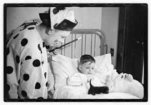 Harry W. Syer magician at Children's Hospital
