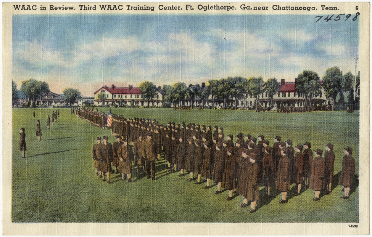 WAAC in review, Third WAAC Training Cente, Ft. Oglethorpe, Ga., near Chattanooga, Tenn.