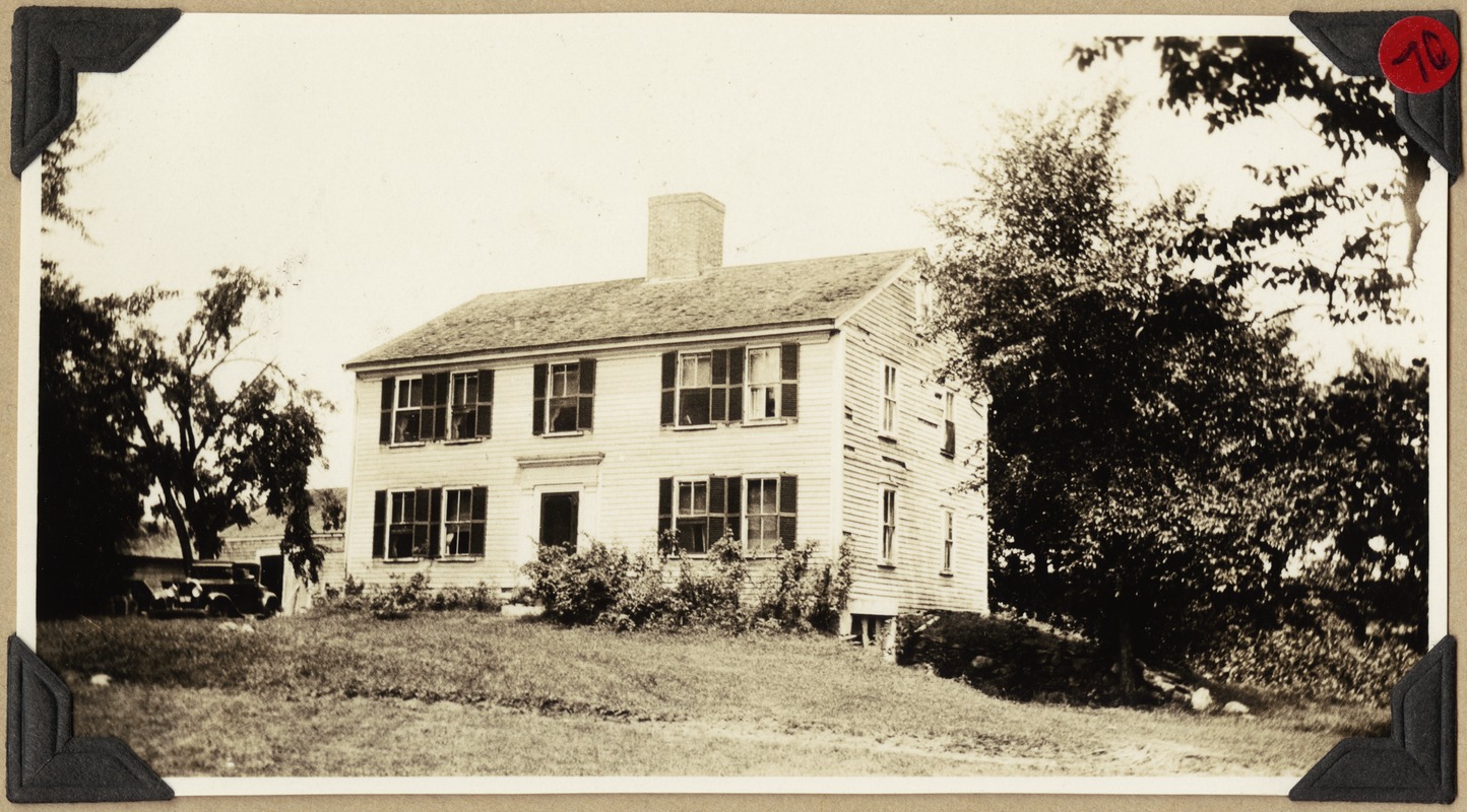 East front and north end of William Foss, Jr. house. - Digital Commonwealth