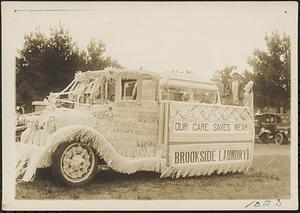 Decorated car at Riverside Park