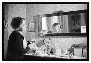 Shumaker, Mrs. James H. (Nellie) collector of miniature elephants