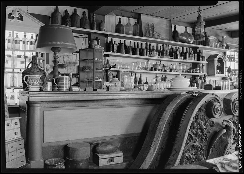 The Rum Shop, Salem, interior