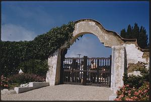 Gate, Mission San Carlos Borromeo de Carmelo