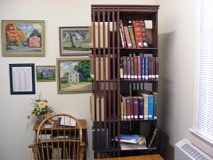 Four-sided tall bookcase, rotating