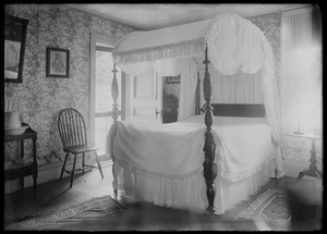 Interior - bedroom - 4 poster bed