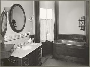 Boston, William Crowninshield Endicott House, interior, bathroom