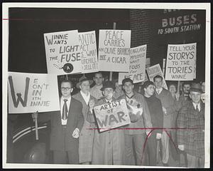 One Reception To Churchill – This picket line was all prepared for the distinguished visitor outside the Boston Garden last night but he outwitted it and slipped into the auditorium before the marchers were aware of it.