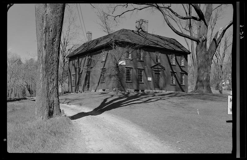 Munroe Tavern, Lexington