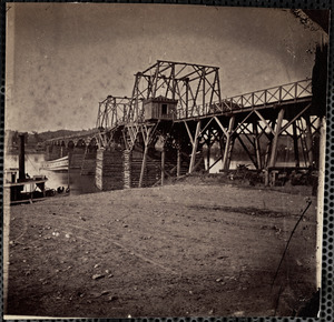 Bridge across Tennessee River at Chattanooga