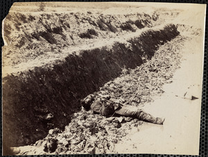 Trenches of Fort Mahone, Dead Confederate Soldier