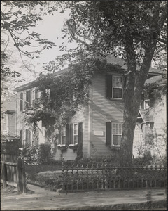 "The Village Blacksmith's" home