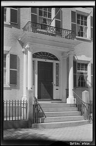 Doorway, Essex Street