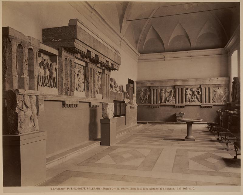 Palermo - Museo Civico. Interno della sala delle Metope di Selinunte. (627-409 A. C.)
