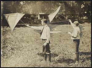 Starting a couple of Eddy kites for a long flight